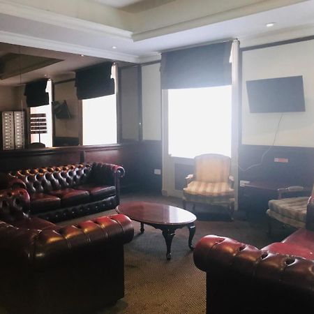 Rose Court Hotel London Bagian luar foto