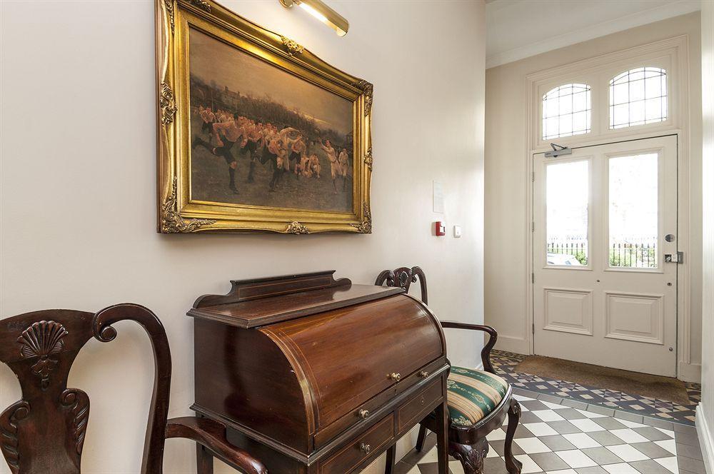 Rose Court Hotel London Bagian luar foto