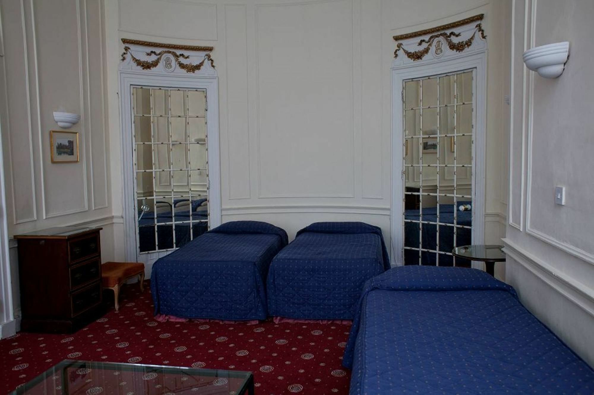 Rose Court Hotel London Bagian luar foto